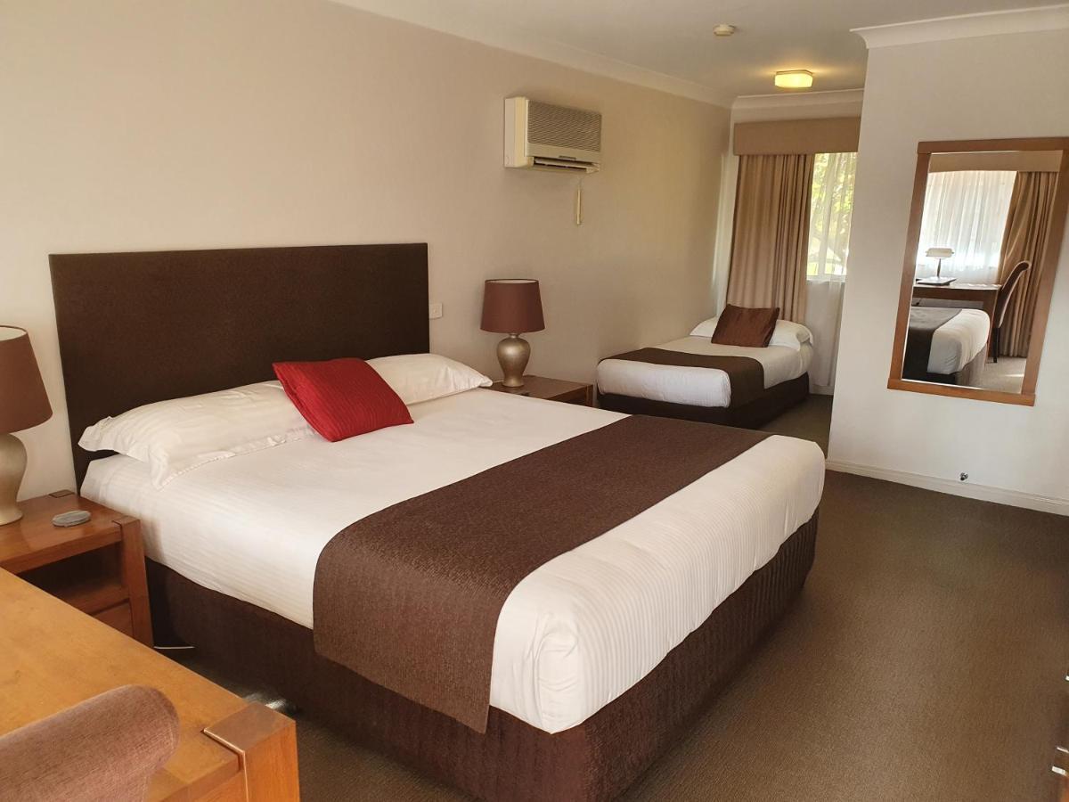 The Aston 4* Tamworth