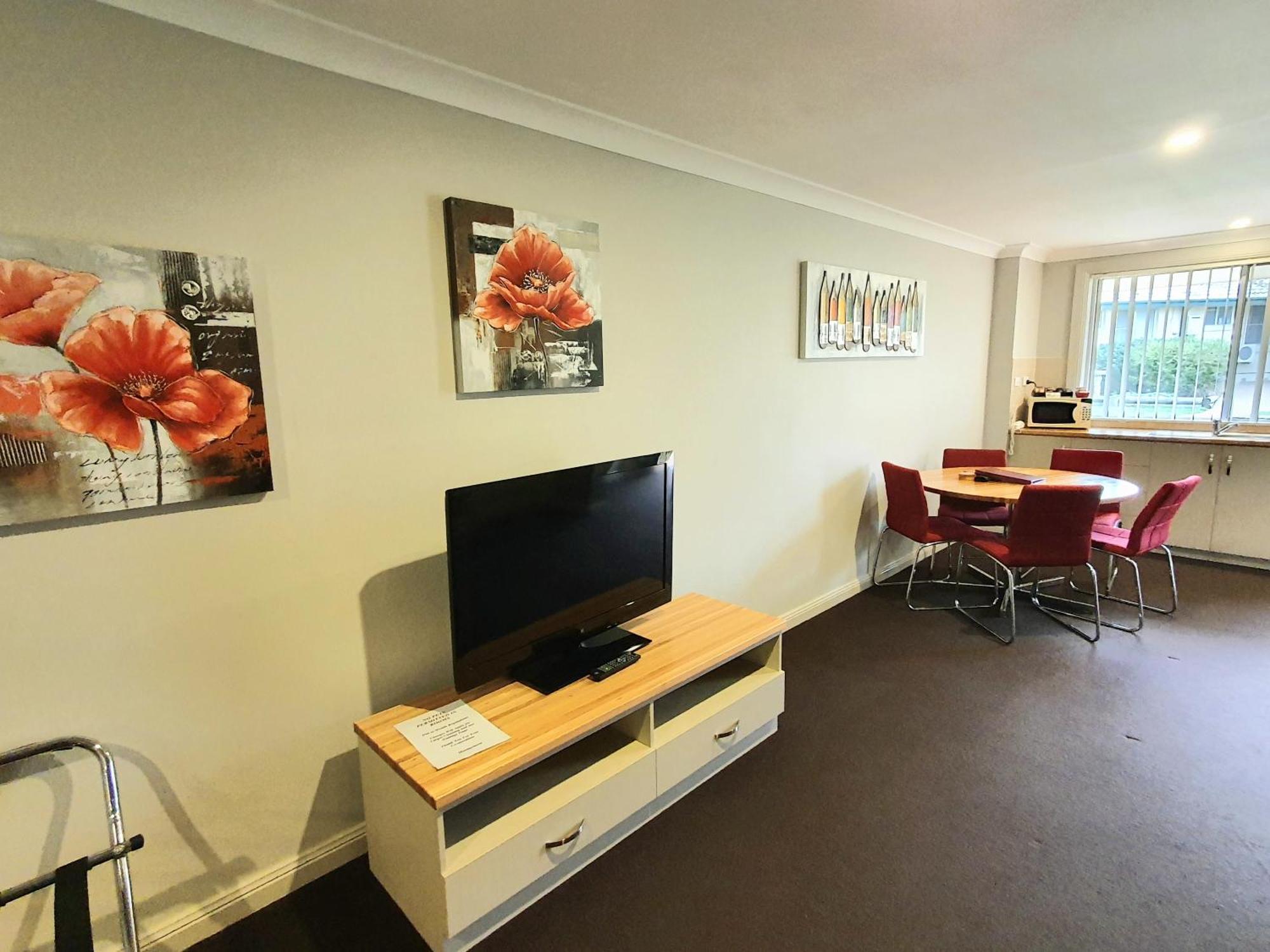 Motel The Aston