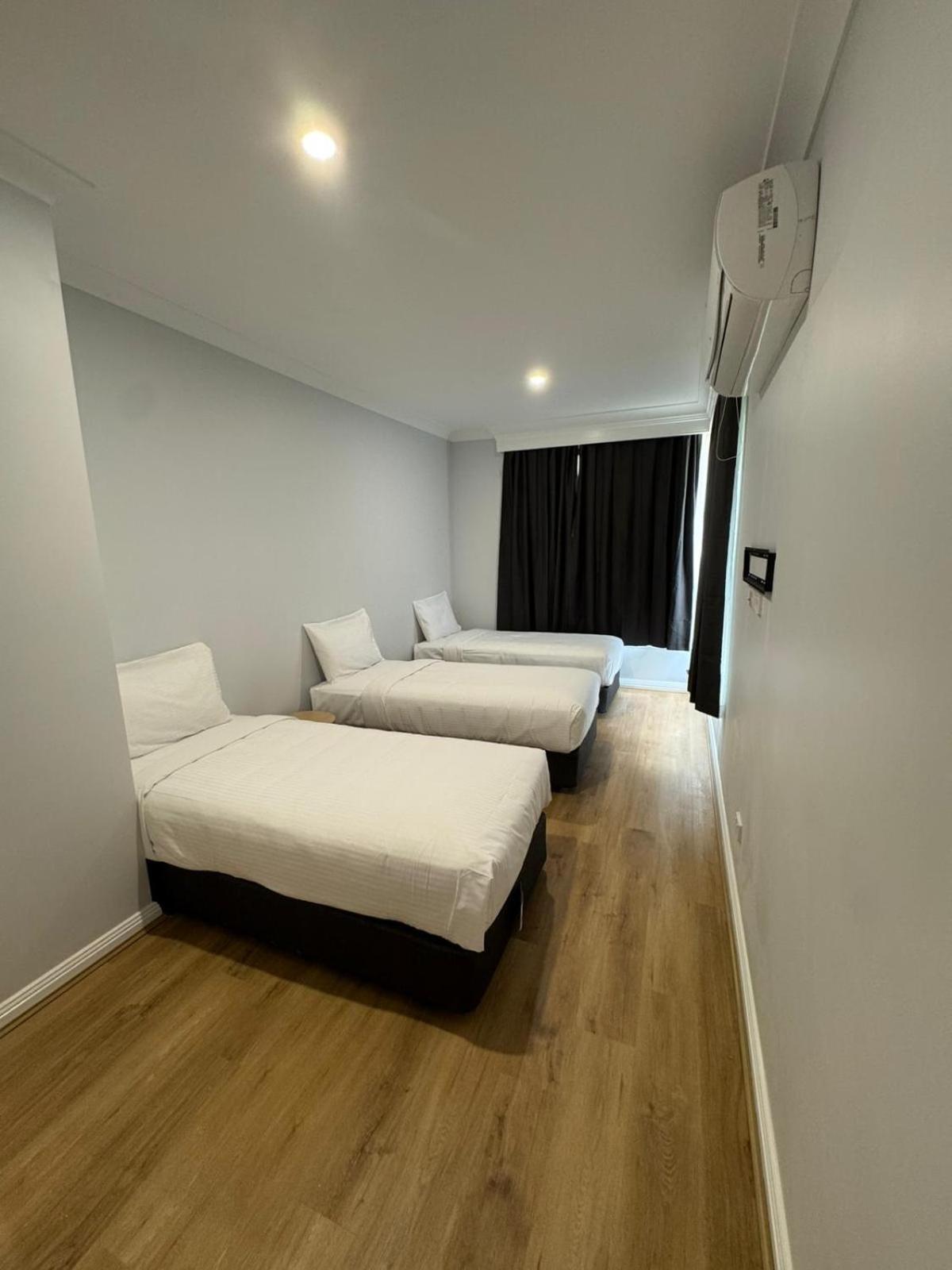 Motel The Aston 4*