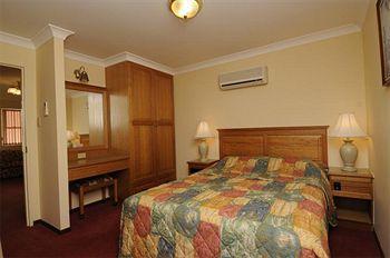 The Aston 4* Tamworth